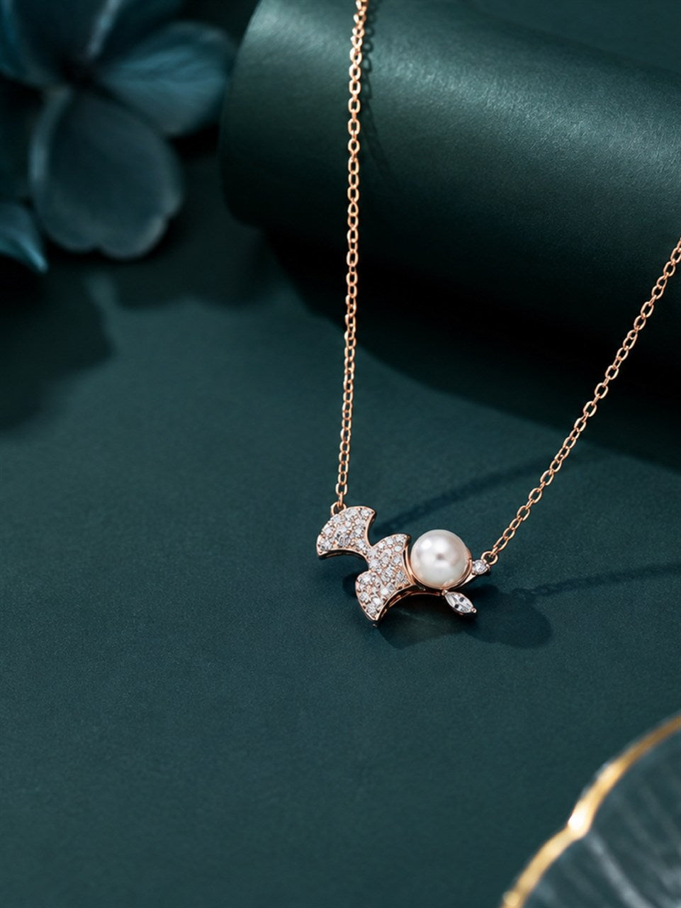 Rose Gold Butterfly Pearl Necklace