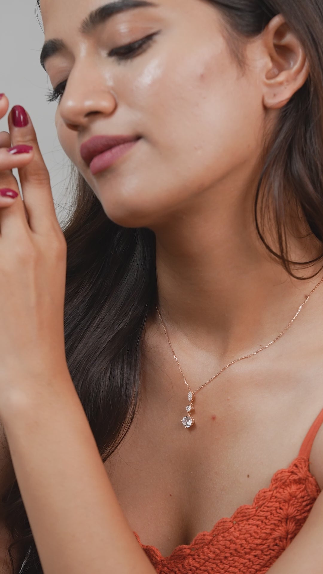 Rose Gold Star Pendant Necklace