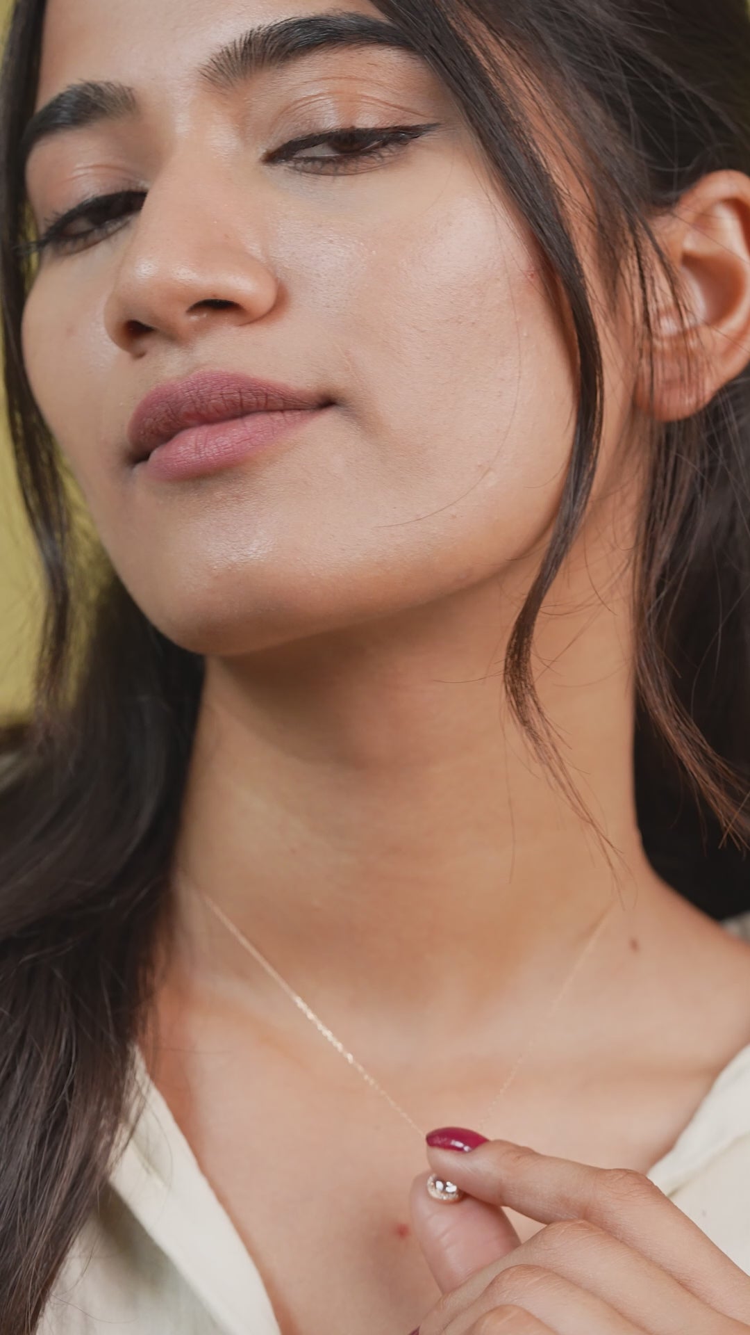 Rose Gold Round Halo Pendant Necklace